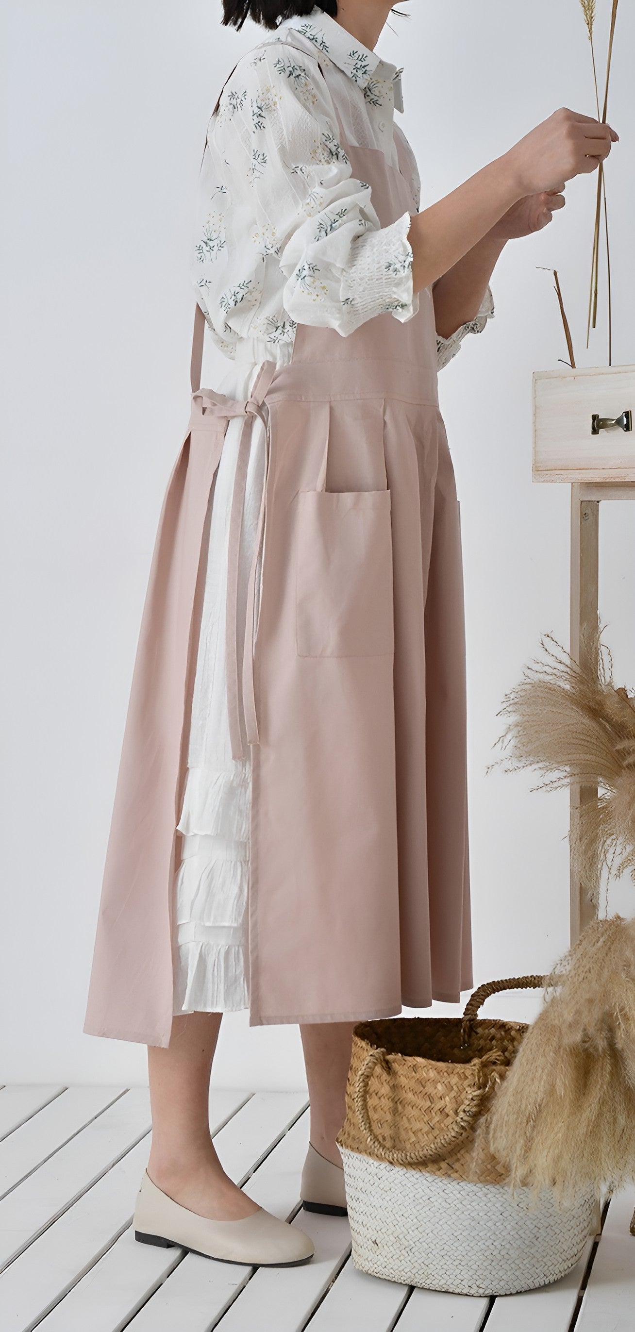 Minimalist Korean Style Apron